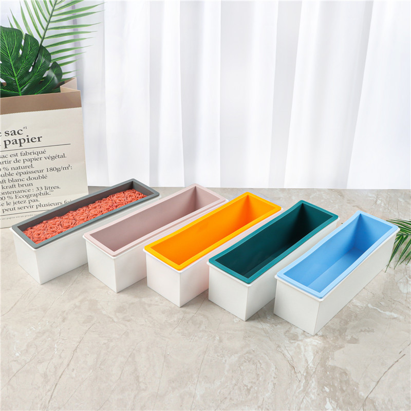 Plastic box + Silicone inner s - Soap Making Accessories recension och pris